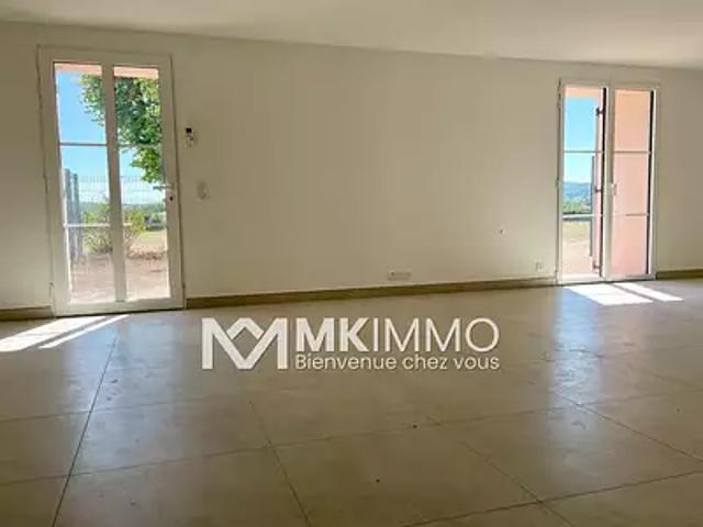 Fayence 83440 Location appartement 5 pièces t5 terrasse parking