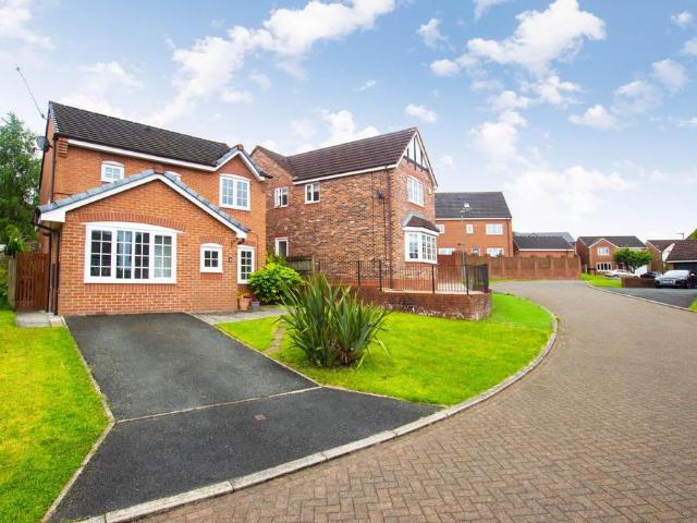 Fazackerley Close, Fernhurst Farm 4 bed detached house to rent £1,350 pcm £312 pw