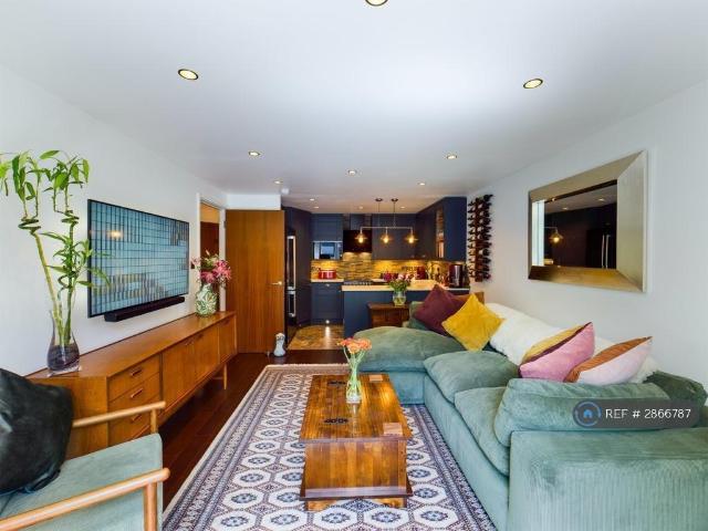 Fazeley Court, London, W9 2 bed flat to rent £2,850 pcm £658 pw