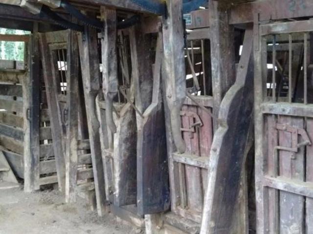 FAZENDA NA PECUÁRIA A VENDA NO ESTADO DO PARANÁ PR ? Área Total: 421 Alqueires ou 1.018 Hectar