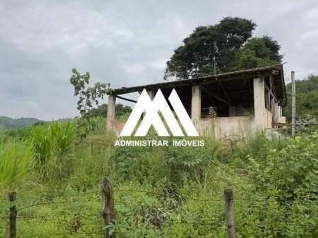 Fazenda á venda de 19 hectares, com 02 lagoas e 01 nascente em Itaguara MG!