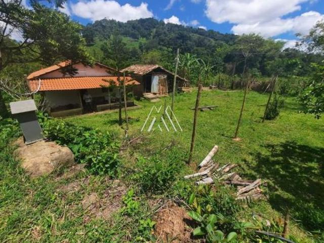 Fazenda á venda de 55 hectares 03 quartos, nascentes em Carmópolis de Minas MG!