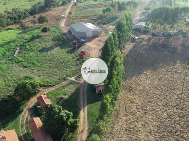 Fazenda a venda em Unaí MG 242 Hectares Plantando 200 hectares de soja