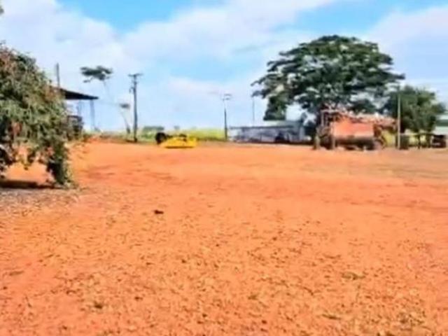 FAZENDA COM 692,20 HECTARES 286 ALQUEIRES, A BEIRA DA REPRESA, NO MUNICÍPIO DE SERTANEJA PERTO DE