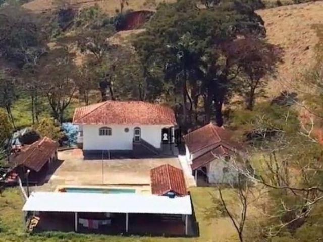 Fazenda com 8 dormitórios à venda, 490000 m² por R$ 2.000.000,00 Rio Pomba Rio Pomba/MG