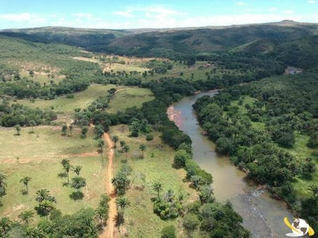 FAZENDA COM 1.700 HECTARES EM TIROS MG: GRANDE POTENCIAL PARA EXPANSAO