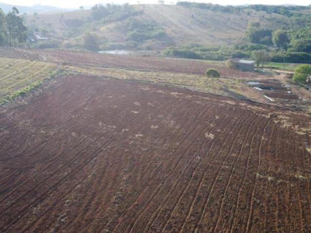 Fazenda com 3 dormitórios à venda, 300000 m² por R$ 1.670.000 Passa Tempo Passa Tempo/MG