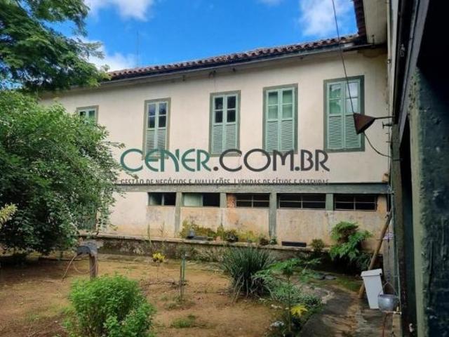 Fazenda com Linda Sede Secular de 54 ha na extensão da Cidade de Ponte nova MG