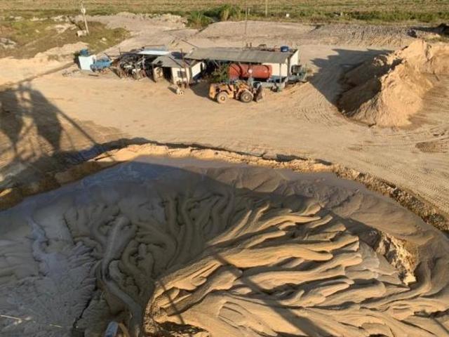 FAZENDA COM PORTO DE AREIA A VENDA NA REGIÃO DE ITAPETININGA SP ? Localizada no Município de Camp