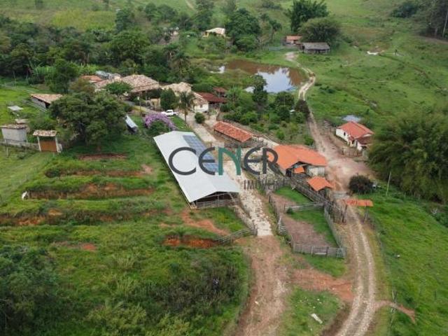 Fazenda das antigas com 130,5 ha na região de São João Del Rei MG