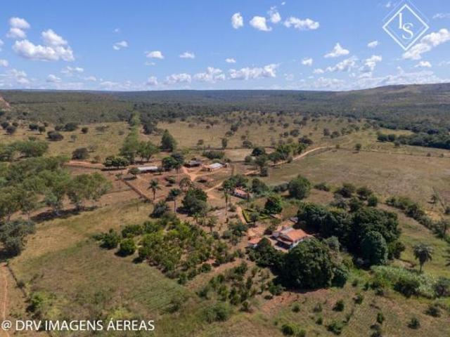 FAZENDA DE 1200 HECTARES NA REGIÃO DE DIAMANTINA, COM VÁRIAS NASCENTES, ÁREA DA SUDENE
