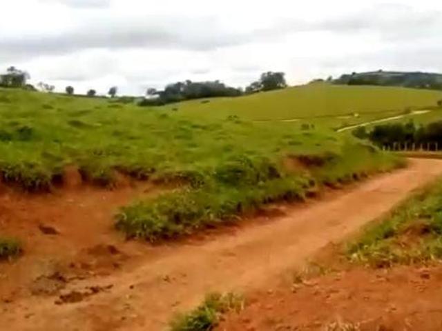 Fazenda de 44 alqueires _ Pecuária &amp amp  Agricultura _ Região de Cabo Verde/ D