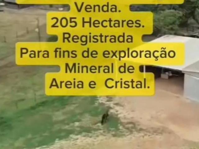 Fazenda Disponível pra Venda no Município de Cristalina. Goiás. 205 hectares. Registrada pra expl
