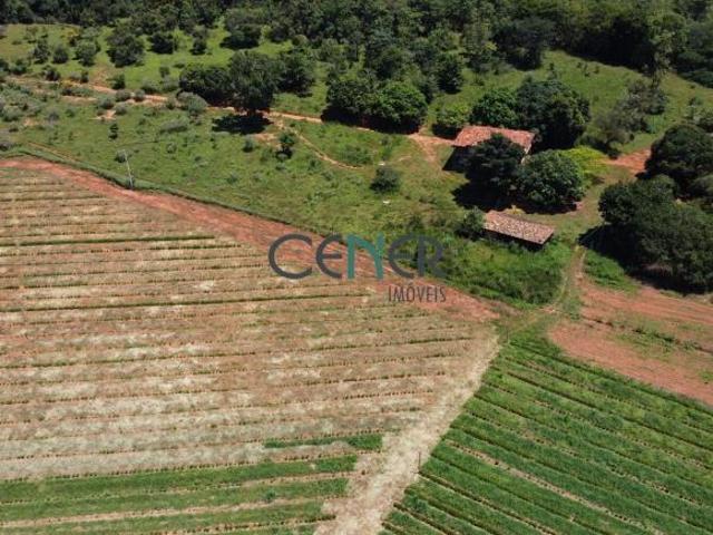 Fazenda e 725 com 400 ha de outorga na reg Diamantina MG