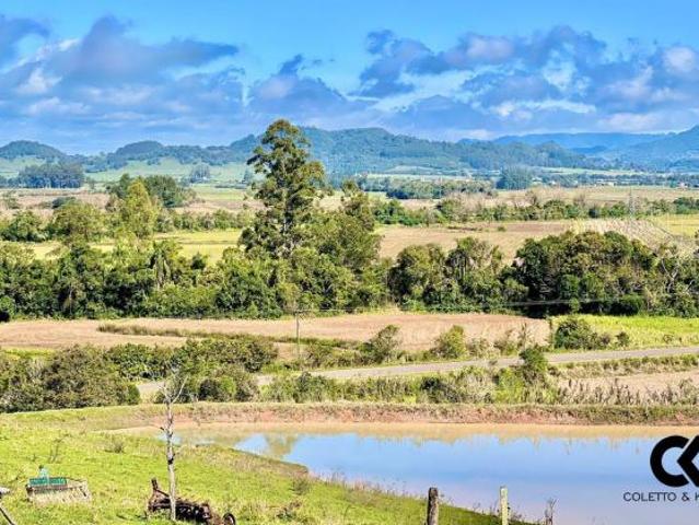 Fazenda para venda em Centro, Dona Francisca