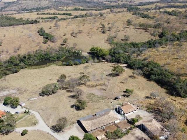 Fazenda para Venda em Bom Despacho, Área Rural de Bom Despacho, 4 dormitórios, 2 suítes, 5 banheiros