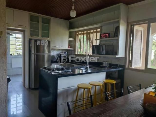Fazenda / Sítio / Chácara, 3 dormitórios, 1085 m², em Tres figueiras
