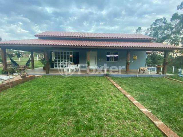 Fazenda / Sítio / Chácara, 3 dormitórios, 186 m², em Parque Eldorado