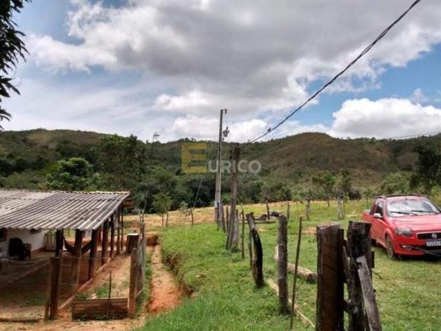 Fazenda / Sítio para venda em Centro de 232000.00m² com 4 Quartos