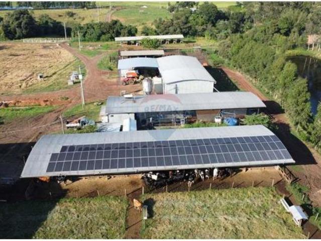 Fazenda / Sítio para venda em Centro de 3000.00m² com 20 Quartos