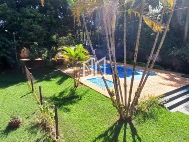 Fazenda / Sítio para venda em Chácara Flora Araraquara de 345.00m² com 4 Quartos e 3 Garagens