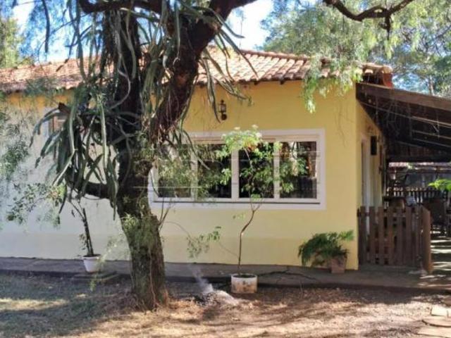 Fazenda / Sítio para venda em Chacara Flora Araraquara de 701.00m² com 5 Quartos e 10 Garagens