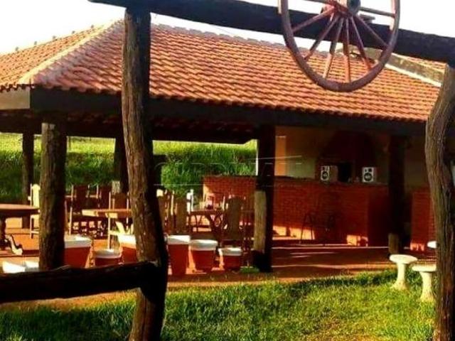 Fazenda / Sítio para venda em Bocaiuva de 400.00m² com 3 Quartos, 1 Suite e 3 Garagens