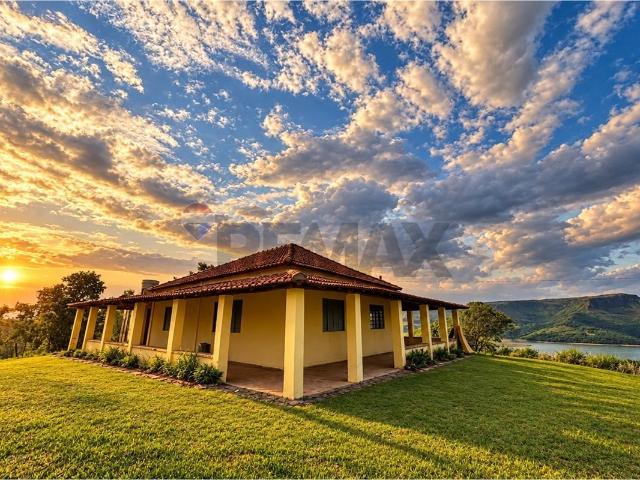 Fazenda / Sítio para venda em Guapé em Guapé Minas Gerais de 500000.00m² com 4 Quartos, 1 Suíte e 100 Garagens
