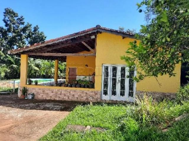 Fazenda / Sítio para venda em Rural de 93000.00m² com 3 Quartos, 1 Suite e 3 Garagens