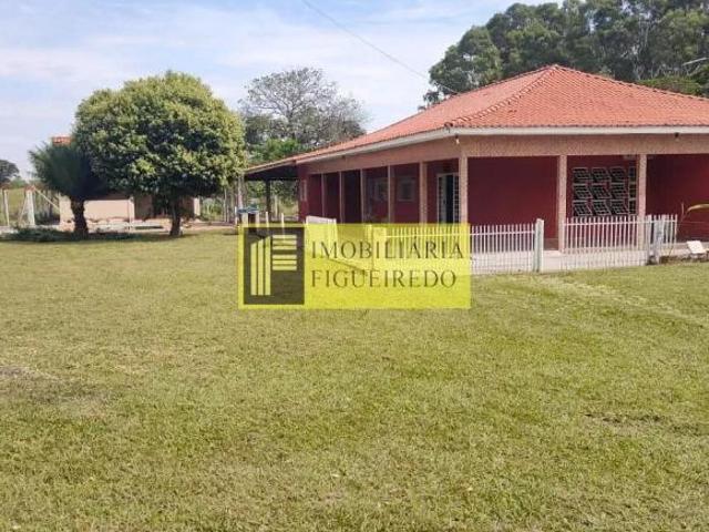 Fazenda / Sítio para venda em Zona Rural de 10.00m² com 3 Quartos e 2 Suites