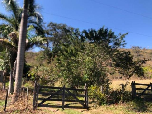 Fazenda / Sítios / Chácaras à venda em Mariana, no bairro Distrito De Mariana