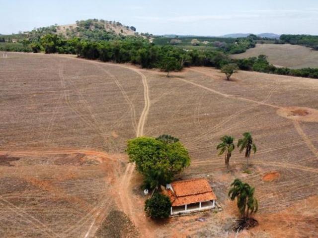 Fazenda / Sítios / Chácaras à venda em Nepomuceno, no bairro Zona Rural