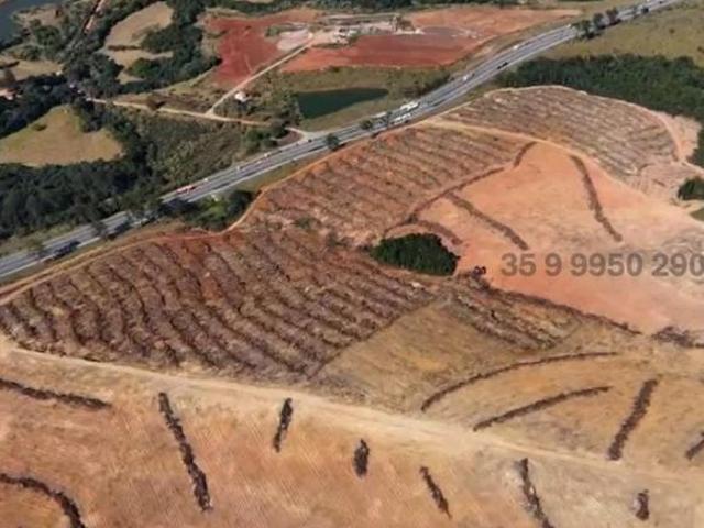 Fazenda / Sítios / Chácaras à venda em Carmo Da Cachoeira, no bairro Zona Rural
