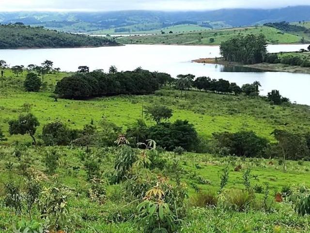 Fazenda / Sítios / Chácaras à venda em Guapé, no bairro Zona Rural