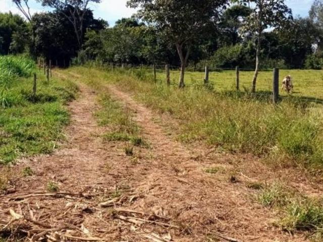 Fazenda / Sítios / Chácaras à venda em Pedras De Maria Da Cruz, no bairro Zona Rural