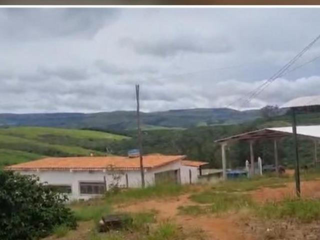 Fazenda / Sítios / Chácaras à venda em São Roque De Minas, no bairro São José Do Barreiro