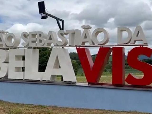 Fazenda / Sítios / Chácaras à venda em São Sebastião Da Bela Vista, no bairro Zona Rural 1
