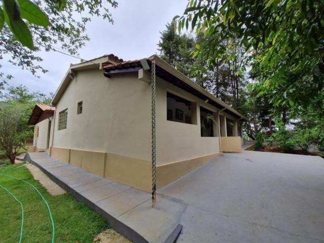 Fazenda / Sítios / Chácaras com 3 quartos à venda em Mateus Leme, no bairro Sítio Novo
