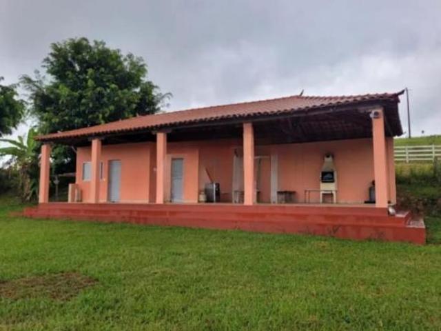 Fazenda / Sítios / Chácaras com 3 quartos à venda em São Tiago, no bairro Rural