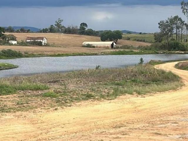 Fazenda / Sítios / Chácaras com 1 quarto à venda em Careaçu, no bairro Zona Rural