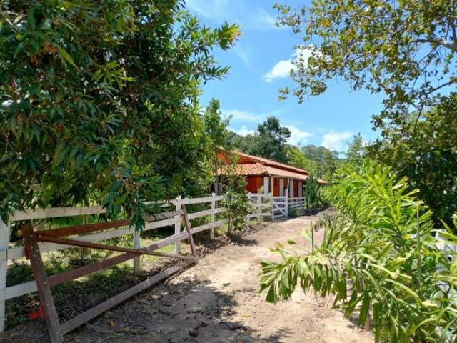 Fazenda / Sítios / Chácaras com 7 quartos à venda em Crucilândia, no bairro Braúna
