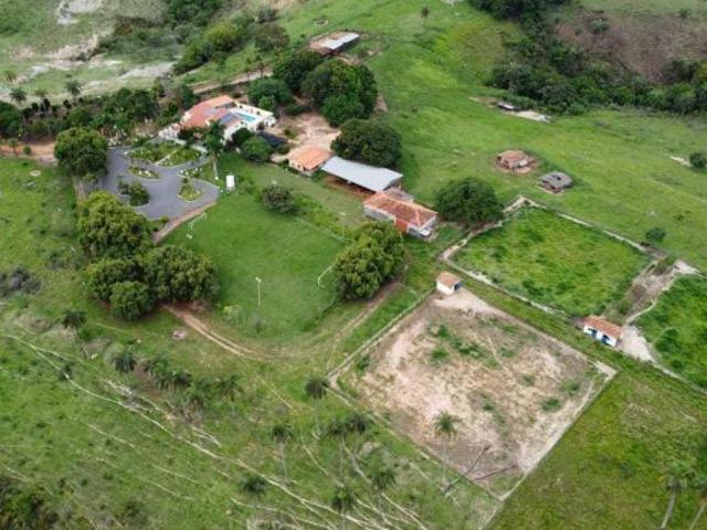 Fazenda / Sítios / Chácaras com 4 quartos à venda em Matutina, no bairro Zona Rural