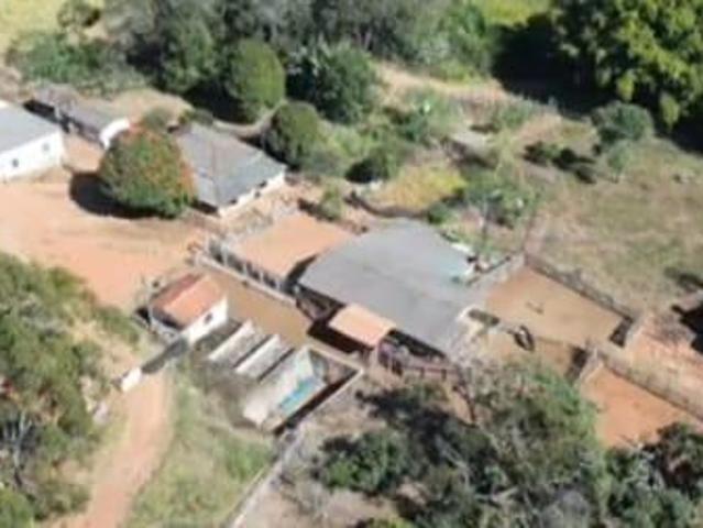 Fazenda / Sítios / Chácaras com 6 quartos à venda em Carrancas, no bairro Zona Rural