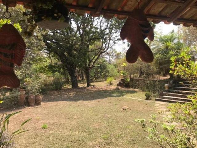 Fazenda / Sítios / Chácaras com 8 quartos à venda em Itabirito, no bairro Macedo