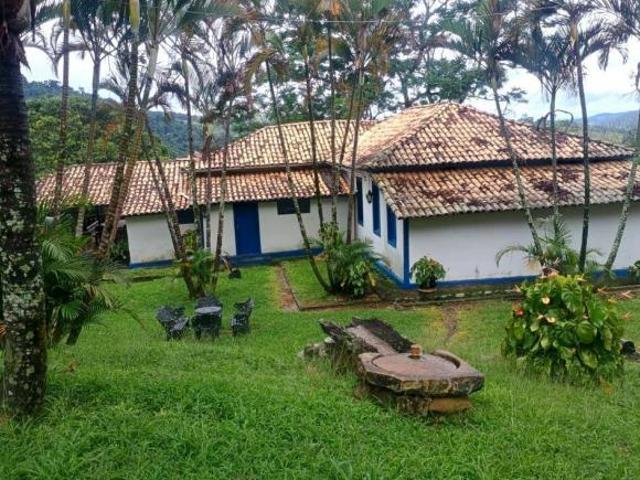 FAZENDA 54 HECTARES COM CACHOEIRA, NASCENTE E CASARÃO RÚSTICO EM CARMÓPOLIS DE MINAS/MG