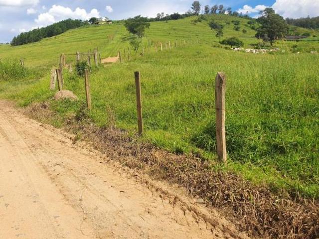 Fazenda 96 Alqueires 233 há municipio de itajuba 4 km da rodovia.pedida de porteira aberta $ 10.000