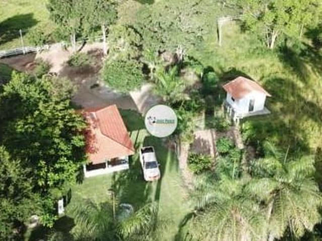 Fazenda/sítio de luxo a venda em Riachinho MG 31 HA Beira do rio São Miguel