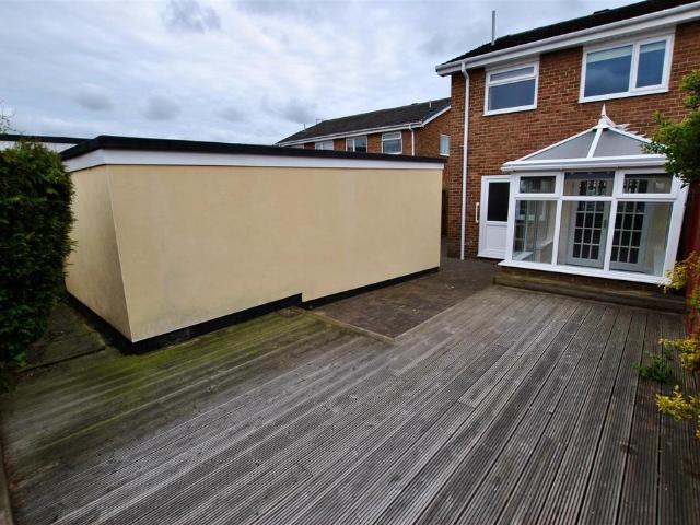 Fenton Close, Chester Le Street 3 bed end of terrace house to rent £995 pcm £230 pw