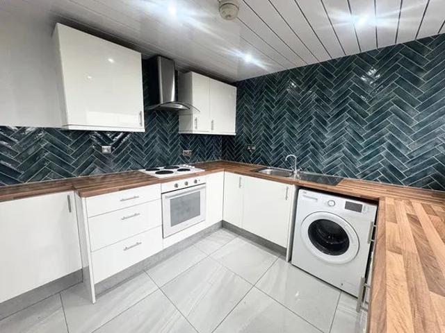 Fenwick Drive, Barrhead, G78