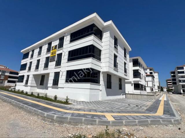 Fen Lisesi Bölgesinde Bağımsız Mutfaklı 3+1 Kiralık Daire
